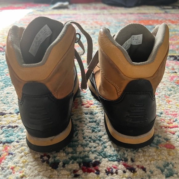 Timberland Unisex-Child Euro Hiker Shell Toe Fashion Boot Wheat Nubuck size 1 - Picture 3 of 7